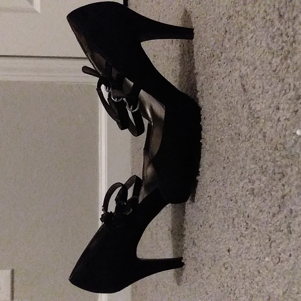 Worthington suede heels - Picture 2 of 3